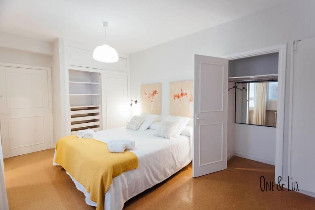 O&L Aire - Spacious And Bright Apartment In The Heart Of Séville Extérieur photo