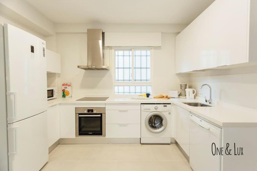 O&L Aire - Spacious And Bright Apartment In The Heart Of Séville Extérieur photo