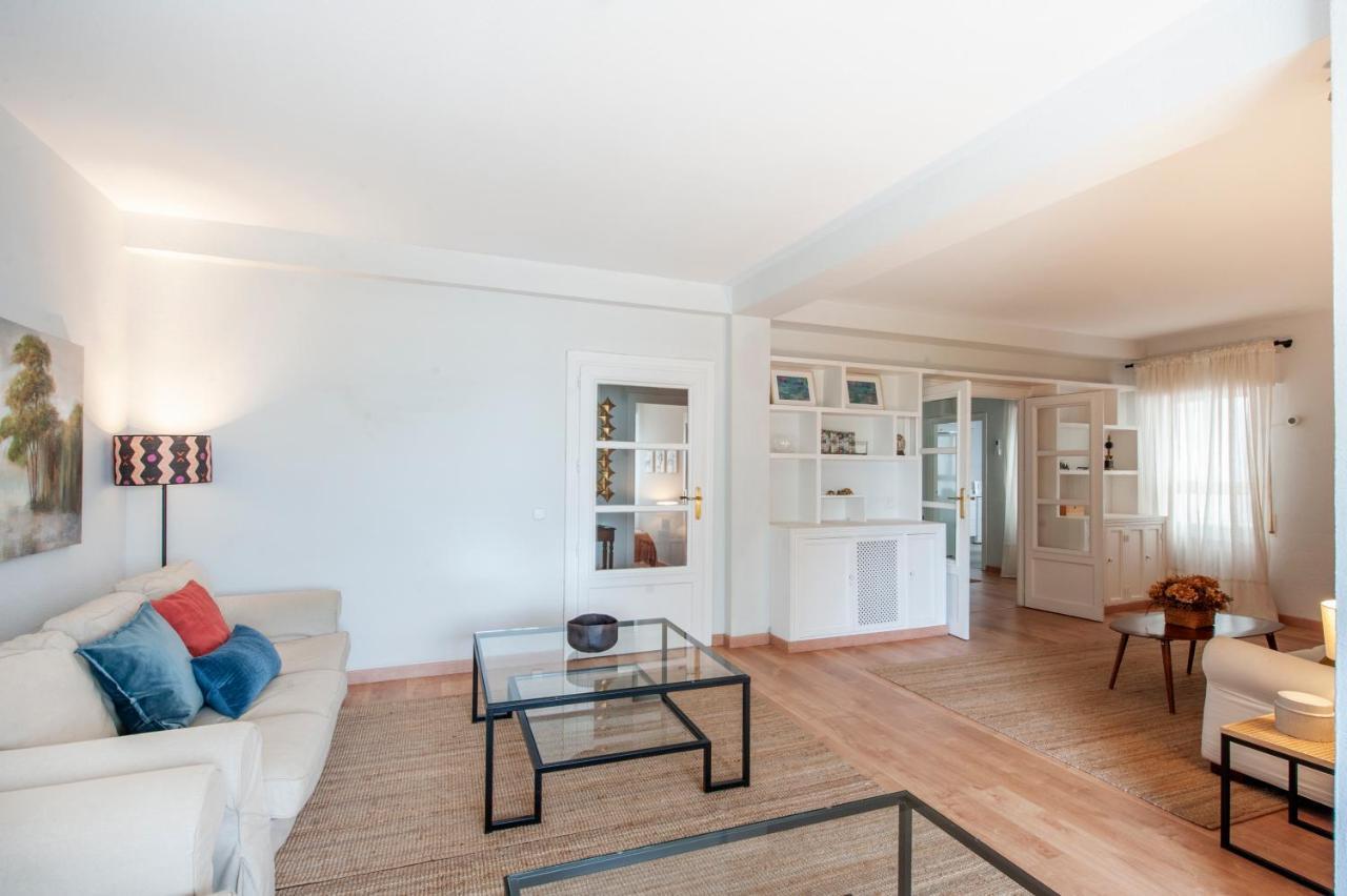 O&L Aire - Spacious And Bright Apartment In The Heart Of Séville Extérieur photo